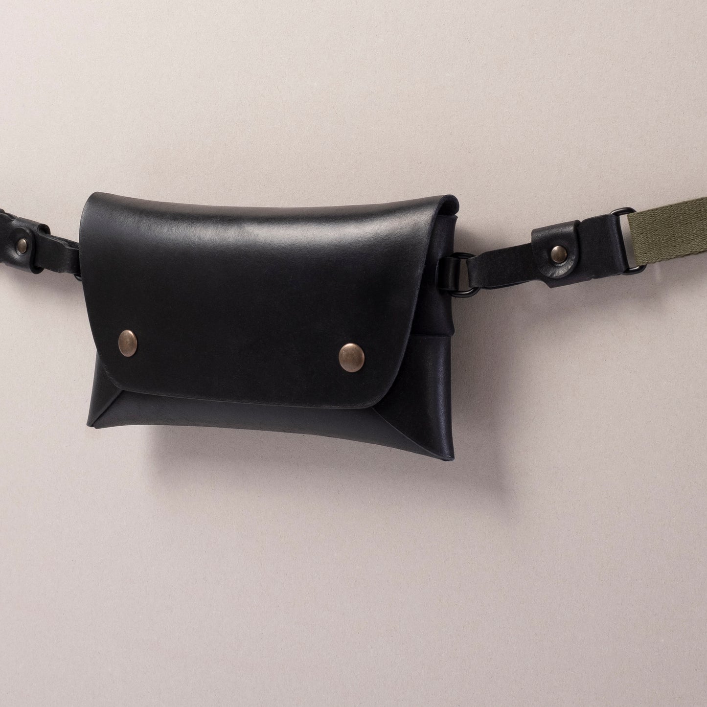 Tate - Sling Bag